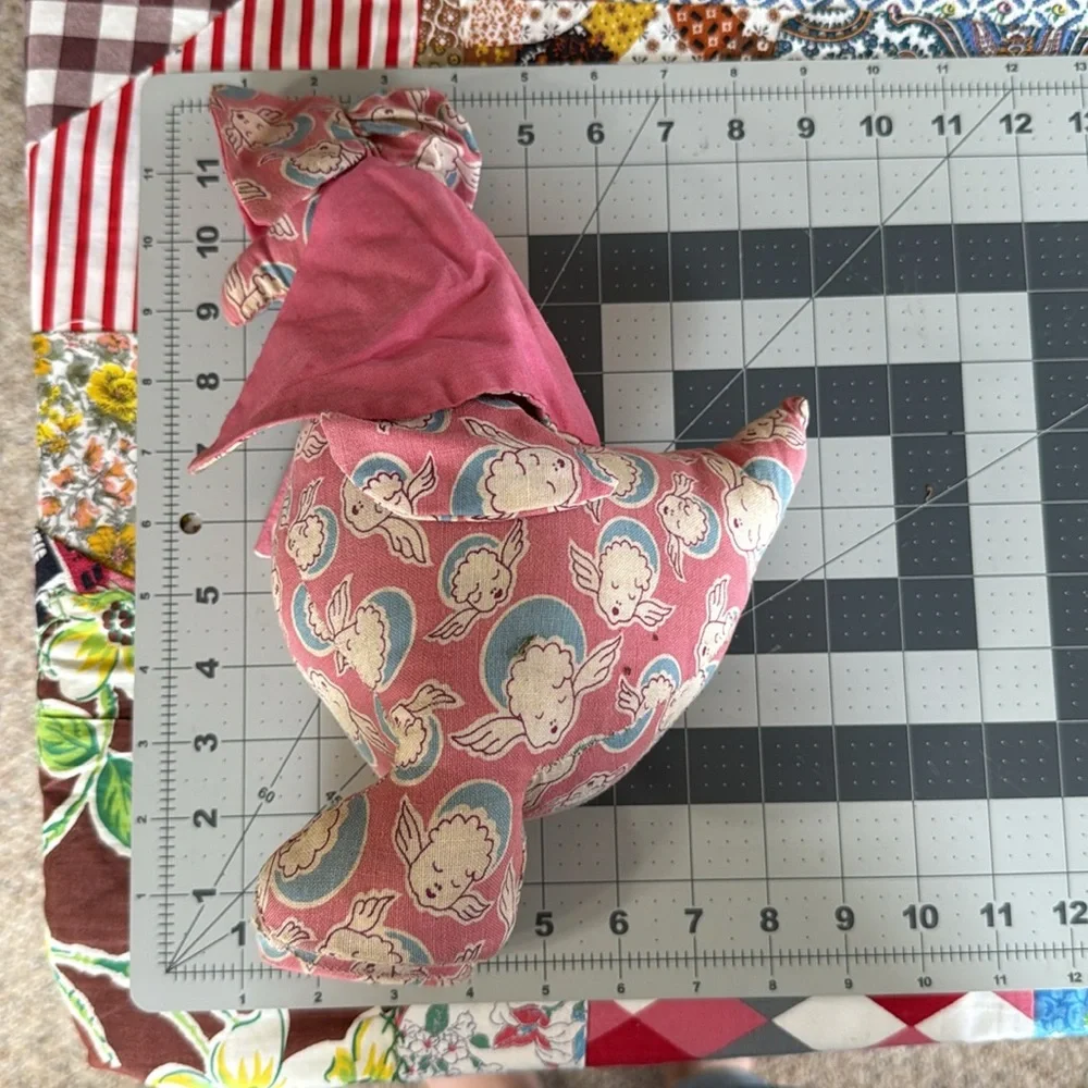 Vintage Handmade Cloth Chicken Doll – 1940s-50s Feedsack Fabric w Sleeping Baby - Picture 5 of 13